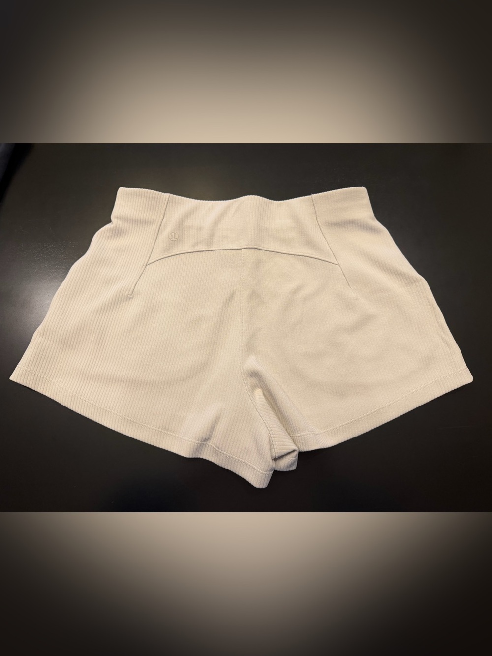 Lululemon Ribbed Softstreme High Rise Ribbed Short Bone Cream 8 - Picture 2 of 2